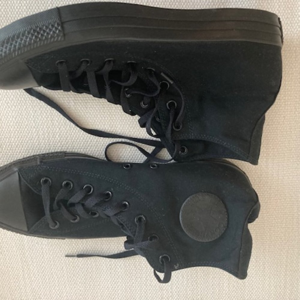 Size 11 Converse Chuck Taylor All Star Black Sneakers